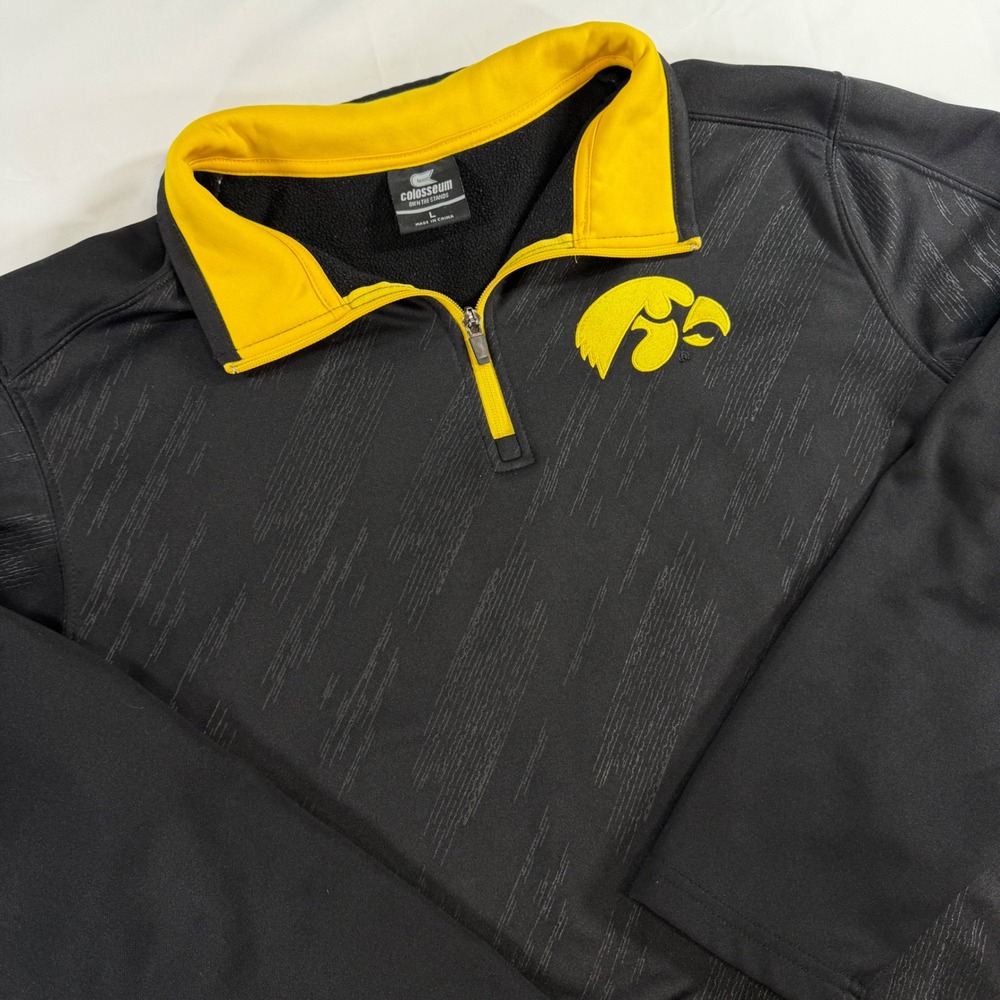 Colosseum Iowa Hawkeyes Mens Large Black Yellow Quarter Zip Pullover Jacket